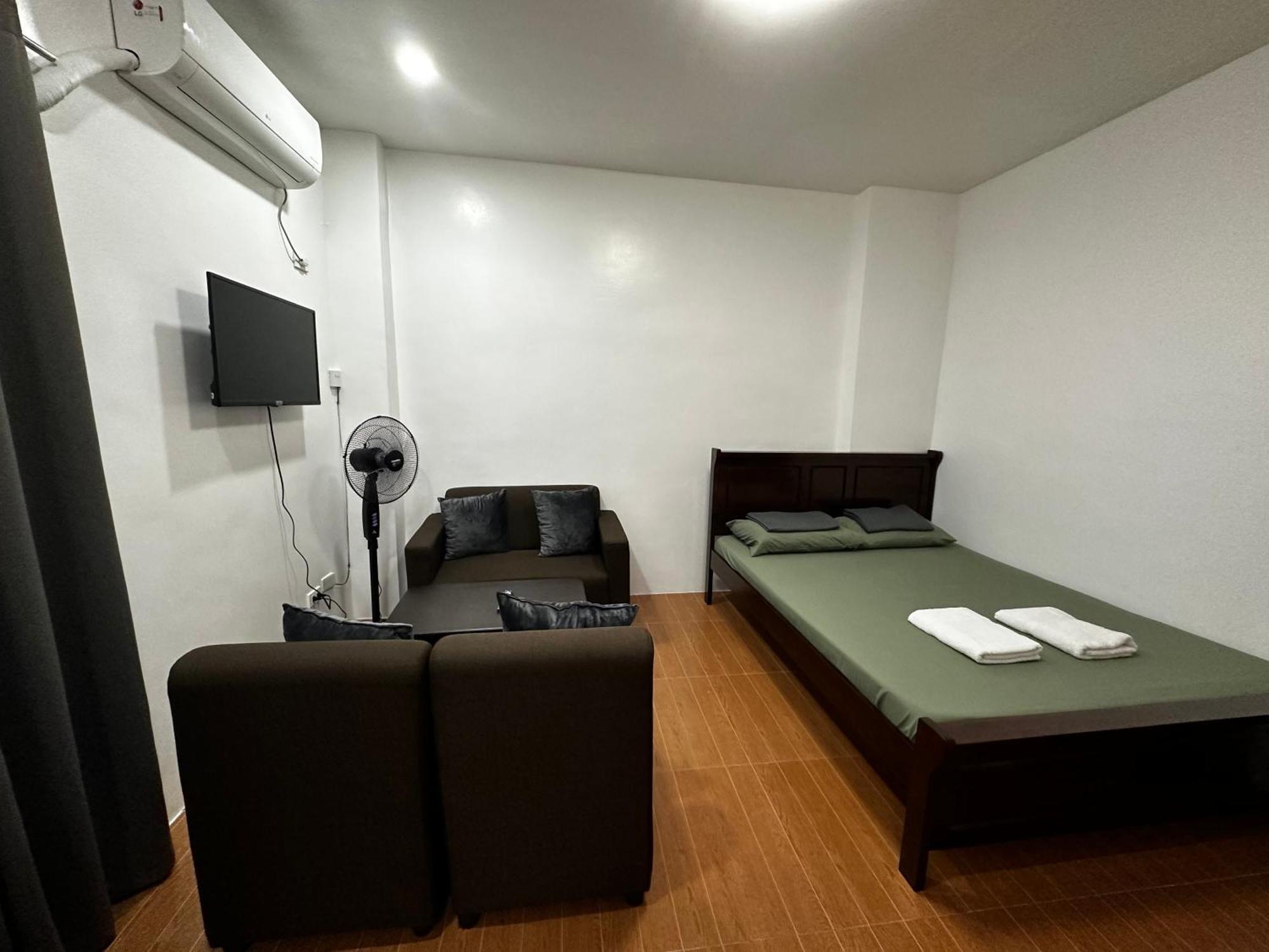 Rjc Building Apartment Olongapo Exterior photo